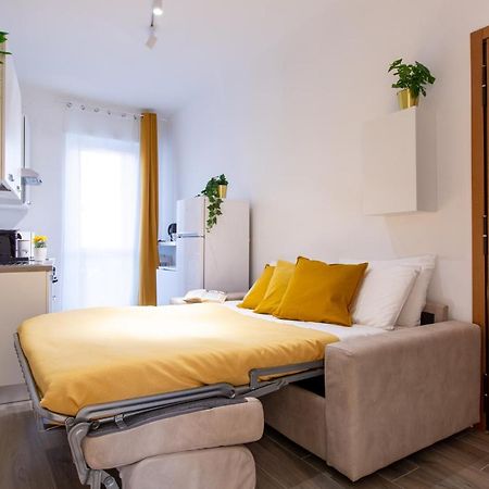 Milano City Apartments - Stylish House Free Wifi-Parking-Airport Kültér fotó