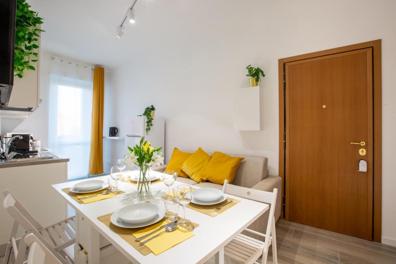 Milano City Apartments - Stylish House Free Wifi-Parking-Airport Kültér fotó